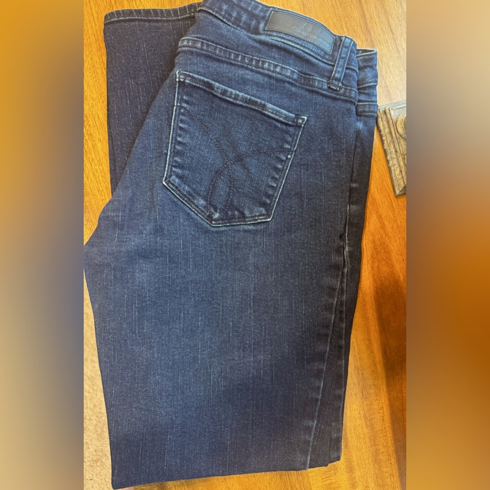 Calvin Klein Women’s Dark Blue Legging Jeans Size 8
